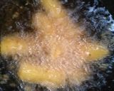 Foto langkah ke 4 dari resep Ubi goreng kunyit.