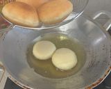 Foto langkah ke 6 dari resep Donat Terigu Ala Tasyi.