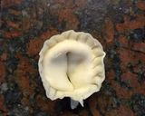 Foto del paso 3 de la receta: Tortelloni especiales de jamón y queso con salsa de champiñones y hongos
