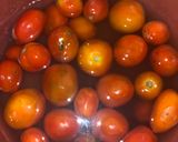 A picture of step 2 of White yam and tomato sauce.