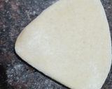 A picture of step 2 of Masala parantha.