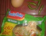 Foto langkah ke 1 dari resep Omelet Mie Sederhana.