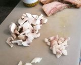 Une image de l'étape 2 de Petits pois carottes aux lardons.