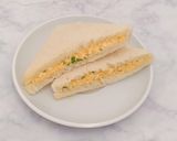Foto langkah ke 4 dari resep Sandwich Roti Tawar Isi aneka salad telur.