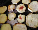 صورة لخطوة 1 من وصفة مسقعة باذنجان 😋