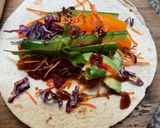 Une image de l'étape 7 de 🥗🌮🌽wraps🥑 saumon 🍣 légumes de saison 🌶️🫑🍂.