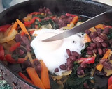 Foto del paso 4 de la receta: Salteadito rápido, fácil y saludable de espinaca y legumbres