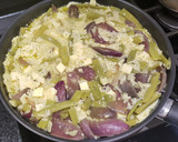 Foto del paso 3 de la receta: Tortilla de porotos verdes y cebolla