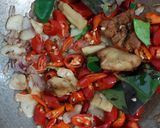Foto langkah ke 3 dari resep Tumis Kerang Pedas.