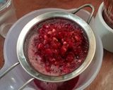 Foto langkah ke 2 dari resep Jus Buah Delima.