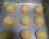 Foto langkah ke 3 dari resep Roti isi Kelapa.
