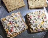 A picture of step 5 of Veg Mayo Sandwich.