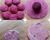 A picture of step 3 of Beetroot stuffed Paratha.