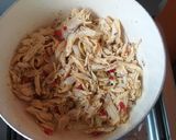 Foto del paso 1 de la receta: Tortillas con pollo y queso !!