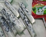 Foto langkah ke 2 dari resep Es lilin cincau susu kambing.