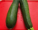 Une image de l'étape 1 de 🥒Salade de courgettes marinées 🪹🥄saveurs orientales🥥🫚.