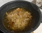 รูปขั้นตอนการทำที่ 2 ของ หมูทอดกระเทียม ￼