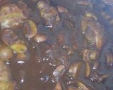 Foto del paso 6 de la receta: Pollo con champiñones en chile pasilla a la Mario