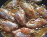 Foto langkah ke 5 dari resep Flying with Chicken Wings.