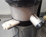 Foto del paso 4 de la receta: Bebida de almendras casera con licuadora de extracción lenta