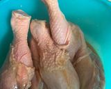 Foto langkah ke 1 dari resep Ayam Goreng Mentega ala Devina Hermawan.