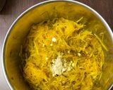 लाल भोपळ्याचे पराठे (Lal Bhoplyache Parathe Recipe In Marathi) रेसिपी स्टेप 2 फोटो 