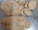 A picture of step 3 of લીલવા ની કચોરી.