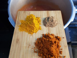 Low Carb Food: Curry Indio de salmón y espinacas