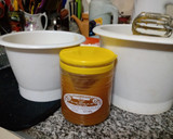 Foto del paso 1 de la receta: Torta de miel y azúcar rubia