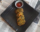 চিংড়ি মাছের বড়া (chingri macher bora recipe in Bengali) রেসিপির ধাপ 4 ছবি