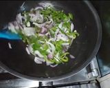 A picture of step 2 of Chicken Jalfrezi.