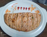 स्टफ्ड चिझी गार्लिक ब्रेड (stuffed chilli garlic bread recipe in marathi) रेसिपी स्टेप 7 फोटो 
