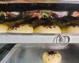 Foto langkah ke 7 dari resep Roti Kasur Isi Coklat Super Lembut.