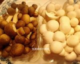 A picture of step 1 of Savory Pork Rolls with Two Kinds of Mushrooms.