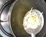 A picture of step 1 of Manchow Soup.