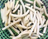 Hình bước làm 1 của món Khoai tây chiên cho bé ăn vặt chiều