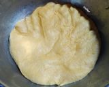 Foto langkah ke 3 dari resep Pizza Labu Kuning Topping Worcis (wortel buncis).