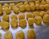 Foto langkah ke 3 dari resep Ide Hantaran Palm Cheese Cookies.