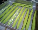 Foto langkah ke 4 dari resep Roti Kasur Kukus Moka Pandan.