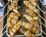 Foto langkah ke 3 dari resep Chicken yakitori (Sate ala Jepang).