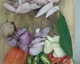 Foto langkah ke 1 dari resep Oseng Cumi Asin.
