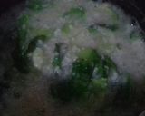 Foto langkah ke 2 dari resep Bubur Bayam Kuah Tahu.
