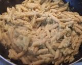 Foto del passaggio 3 della ricetta Pennette con cavolfiore saltate in padella