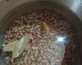 A picture of step 1 of Daal makhni.
