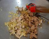 Foto langkah ke 5 dari resep Makaroni Tumis Ayam Bombay.