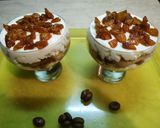 Φωτογραφία βήματος 14 της συνταγής Μία “fake” tiramisu, με μούσμουλα “al rum”. Το γλυκό των πολλών επιφωνημάτων!