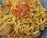 Foto langkah ke 7 dari resep Mie goreng simple.