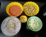 A picture of step 1 of Chole Paneer Sabzi.