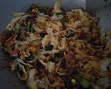 Foto langkah ke 7 dari resep Mi Tiau Medan (Kwetiau Goreng).