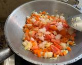 รูปขั้นตอนการทำที่ 2 ของ สปาเก็ตตี้หมูก้อนซอสมะเขือเทศ